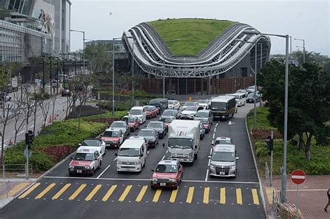 香港蛇形建築 台語 隨便